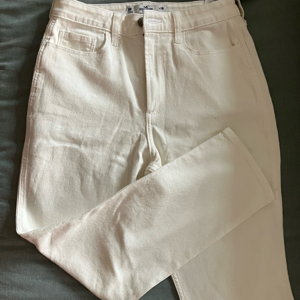 Hollister White Denim Jeans Curvy High Rise Mom Jean NWT